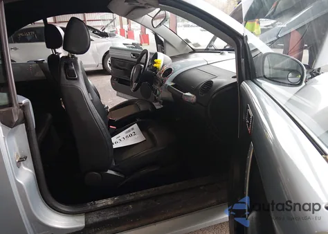 2009 Volkswagen New Beetle 2.5L z USA, uszkodzony, nr VIN 3VWRF31Y29M403660